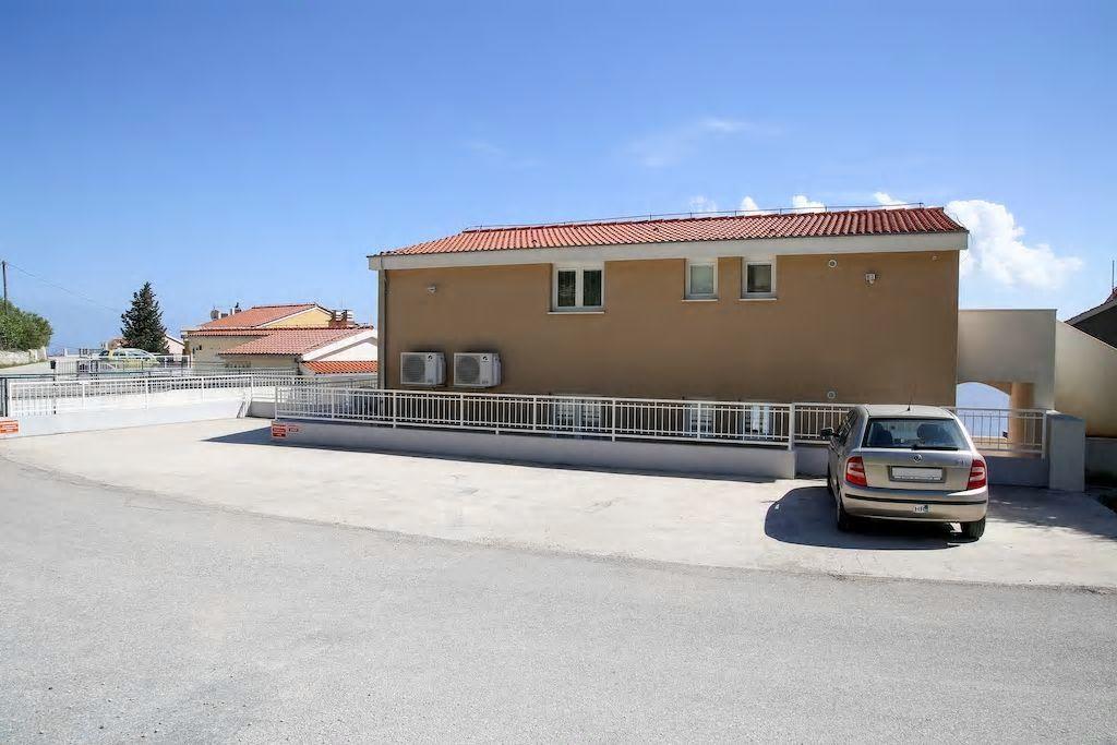 Mimice Bay Apartments Exteriör bild